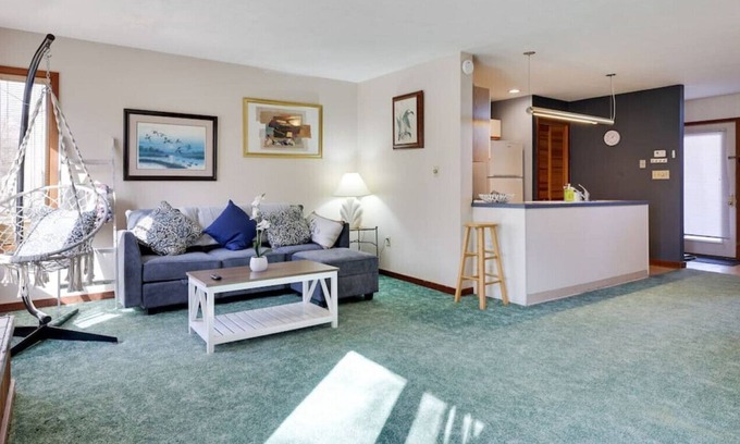 East Stroudsburg House | Nslope343 · Cozy Poconos Retreat