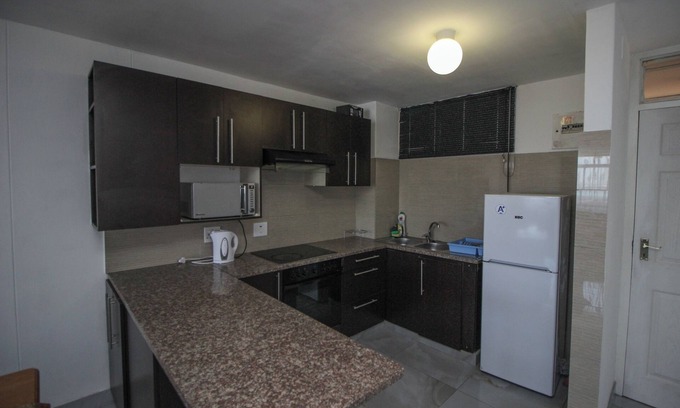 Durban Point Apartment | NTVT @ Penzance, 2-Bed holiday Apartment, South Beach, Durban, South Africa.