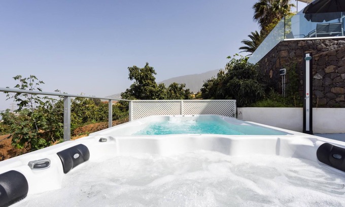 Las Arenas Apartment | Nuevo Dúplex con piscina en entorno rural