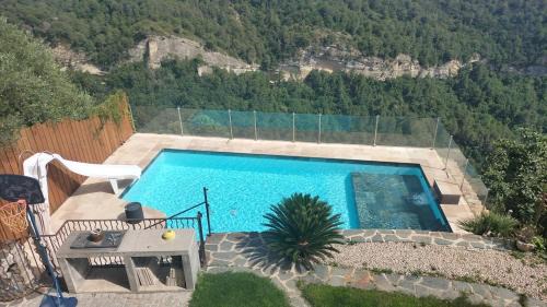 La Roquette-sur-Var Bed & Breakfast | Nuit insolite avec jacuzzi privatif et piscine