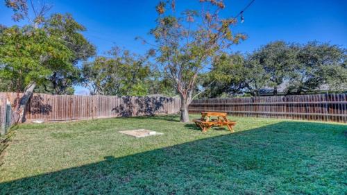Aransas Pass House | null