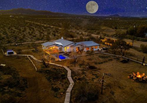 Landers House | Number 1 Joshua Tree Escape-Heated Pool