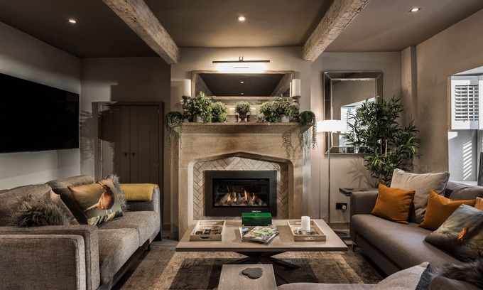 Whalley Cottage | NUMBER 10, pet friendly, luxury holiday cottage in Whalley