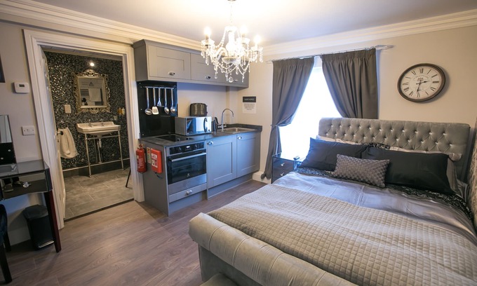 Wymondham Apartment | Number 10 The Abbey Scroby Sands Apartment