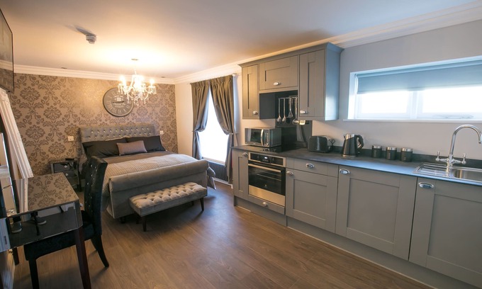 Wymondham Apartment | Number 10 The Abbey Titchwell Marsh Apartment