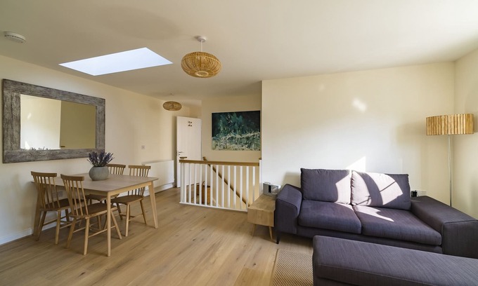Maenporth House | Number 27, Swanpool