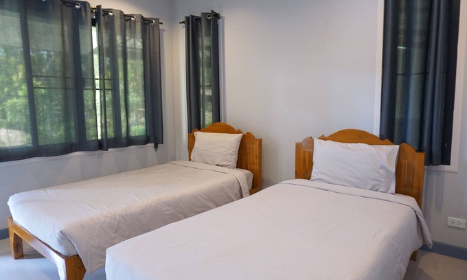Thap Than Hotel | Numhom Resort