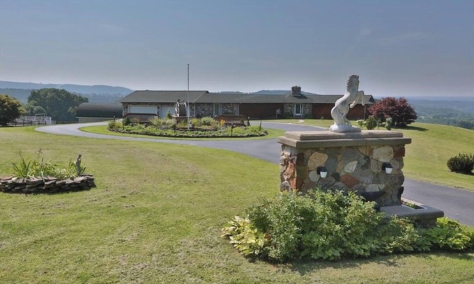 Nunda House | Nunda Ranch near Letchworth State Park