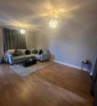 Congerstone House | Nuneaton Pink Rose