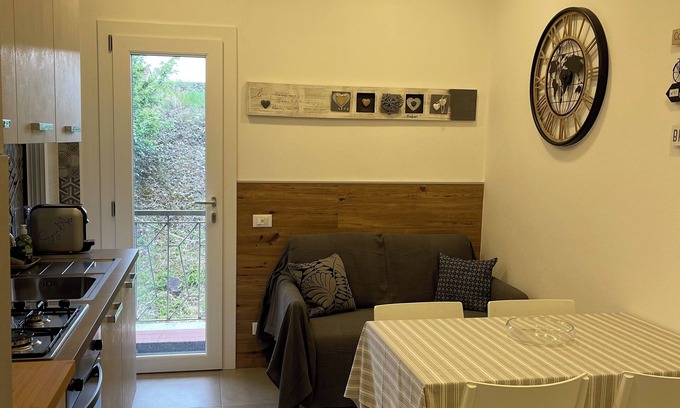Ortonovo Apartment | Nuovissimo Bilocale a Cinque Minuti dal Mare
