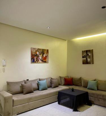 Oulad Khallouf Apartment | Nura Apartment - Family only