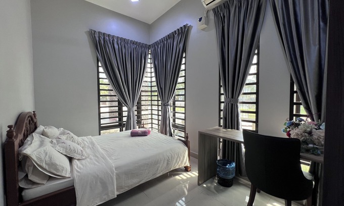 Cherating Hotel | Nurbayu Chalet, Kemaman