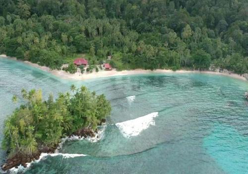Salemang Hotel | Nusa Nalan Beach Resort