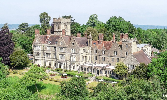 Nutfield Hotel | Nutfield Priory Hotel And Spa