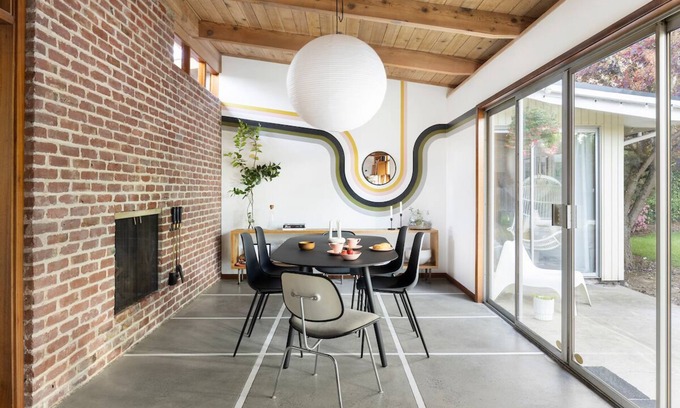 Sunderland House | NW Midcentury time capsule