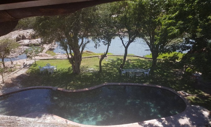 Kwekwe Cabin | Nyangombe Safari Lodge