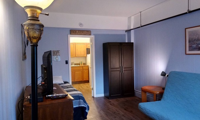 Laurence Harbor Apartment | NYC Beach Suite 7 min. walk to the Jersey Shore