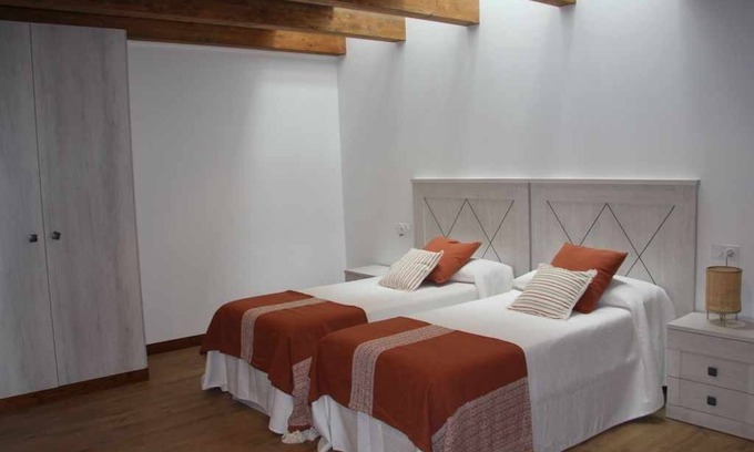 Bolmente Apartment | O Fogón - Ferrador House (Ribeira Sacra)