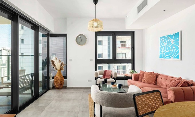 Bat Yam Apartment | O&O Group - 3BR Skyline Retreat on the 24th Floor
