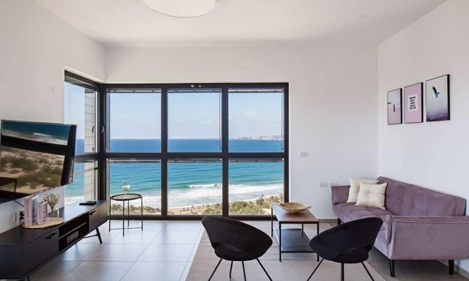Bat Yam Apartment | O&O Group- Family Getaway | Sea View & Parking