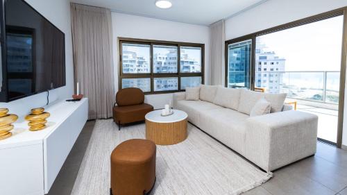 Rishon LeTsiyon Apartment | O&O Group - SeaFront Luxurious 3 BR Apartment