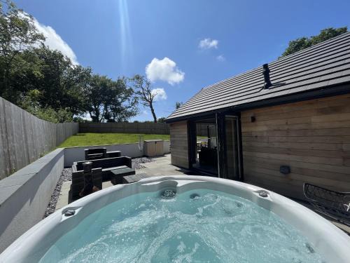 St. Florence House | Oak Cottage