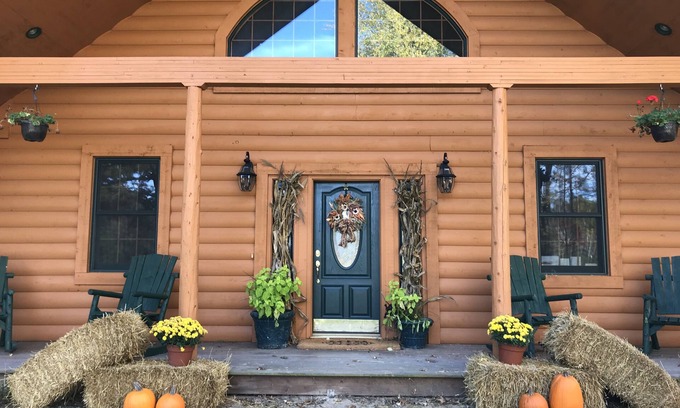 Bannister Bed & Breakfast | Oak Creek Lodge