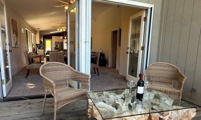 Atascadero House | Oak Creek Retreat