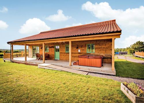 Palgrave Resort | Oak Farm Lodges