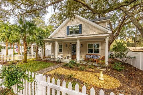 Saint Simons Island House | Oak Isle Cottage