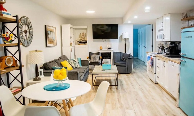 Manitoba Apartment | Oak lake Beach Glamping, Golf, Beach basement apartment