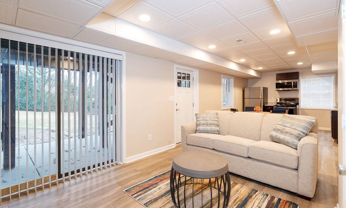 Northwest Raleigh House | Oak Tree Oasis: private deck, grill, firepit.