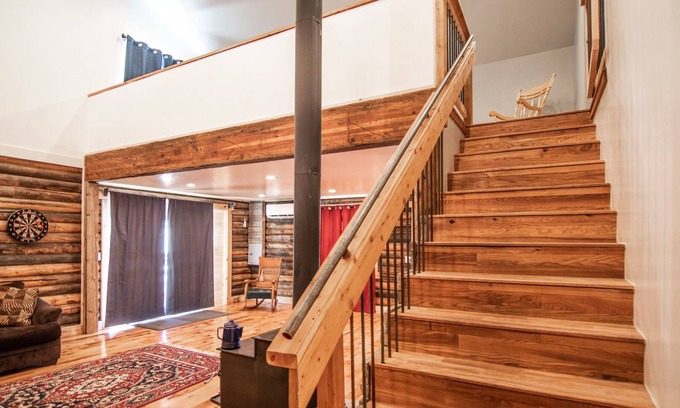 La Sal Cabin | Oak Vista Cabin Retreat