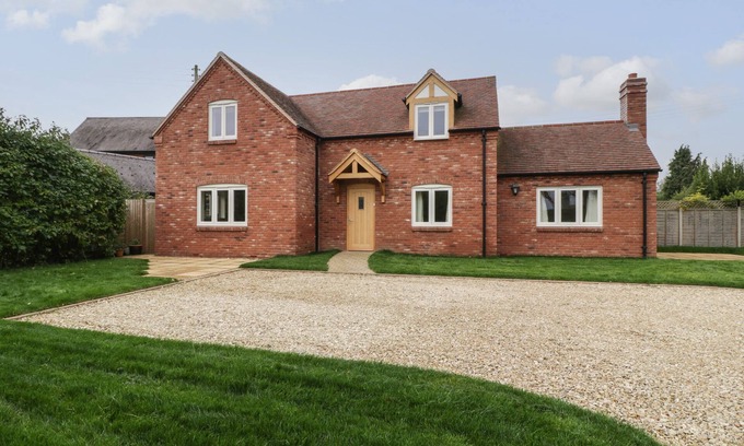 Long Marston Cottage | OAKDENE, family friendly, character holiday cottage in Upper Quinton