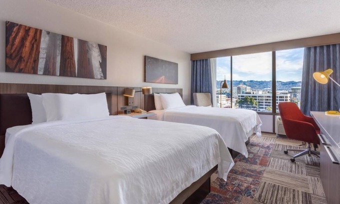 Emeryville Hotel | Oakland Museum of California Tour! 2 Relaxing Units, Pets Allowed!