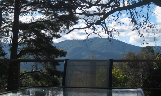Healesville Cottage | Oakview Cottage in Healesville