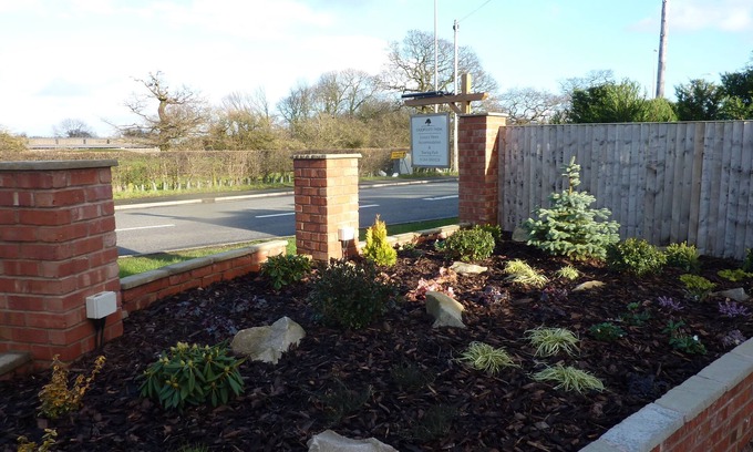 Chorlton-by-Backford Hotel | Oakwood Farm Mews