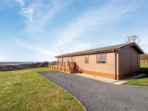 Lochwinnoch House | Oakwood Lodge