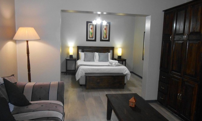 Westdene Hotel | Oakwood Lodge