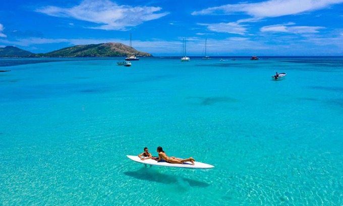 Nacula Island Hotel | Oarsman's Bay Lodge