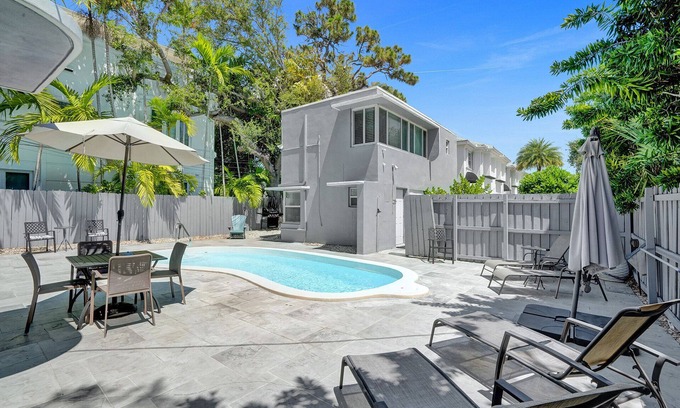 Colee Hammock Apartment | Oasis by Las Olas LUX get away