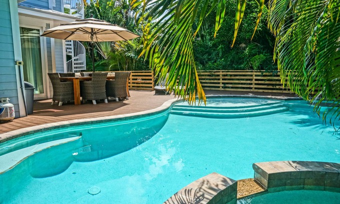 Holmes Beach House | Oasis by the Beach managed by Beach Retreats FL Anna Maria Island