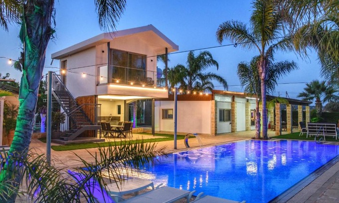 Agios Theodoros House | Oasis By The Sea - Cyprus