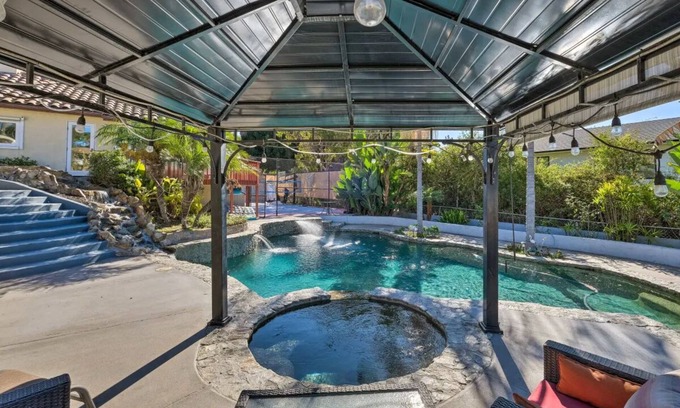 Encinitas Condo | Oasis close to the Beach. Amenities and Convenient and Quiet. 2 Bed 3 Bath