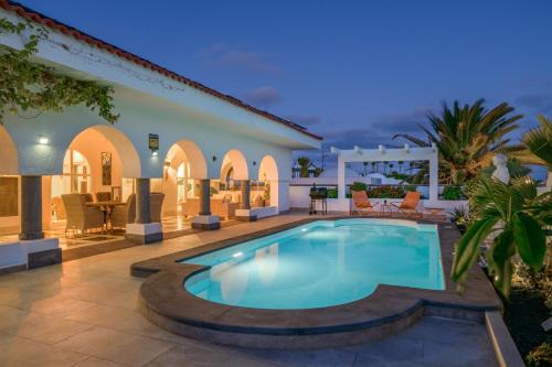 Costa Teguise Villa | Oasis de lujo - luxury boutique villa