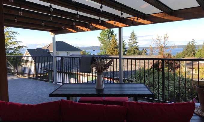 Chemainus House | Oasis in the Cowichan Valley - Oceanview property