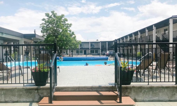 South Central Hotel | Oasis Inn
