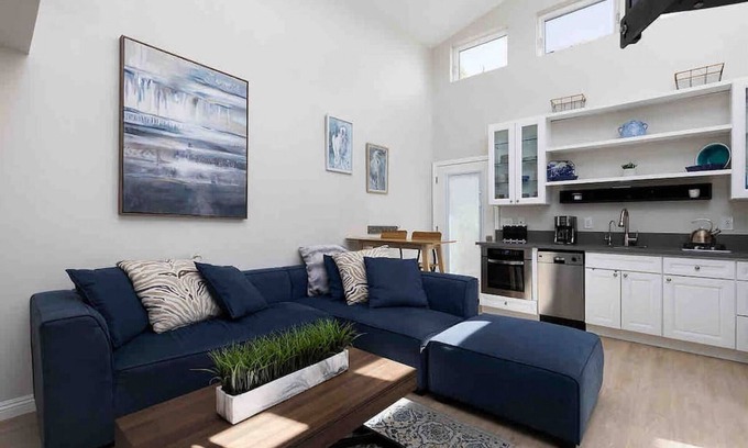 Brea House | Oasis | Inside Out Living | Privacy | Pool