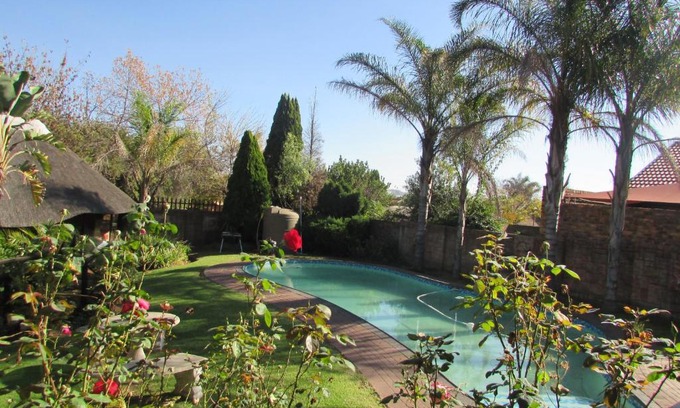 Emalahleni House | Oasis Of Life Guest House