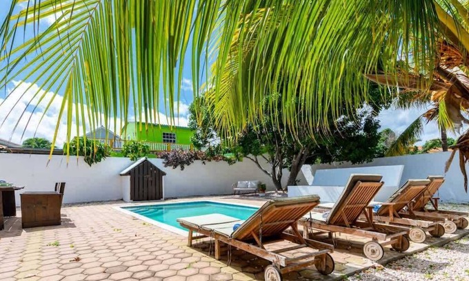 Sunset Heights Villa | Oasis on the Hill - Sunset Heights